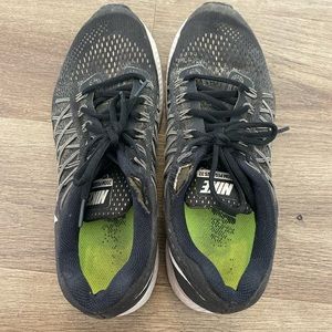 Nike Pegasus running shoes 9.5